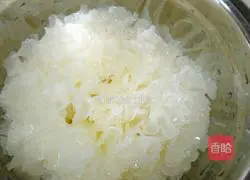 Fresh Tremella Soup Illustration 1