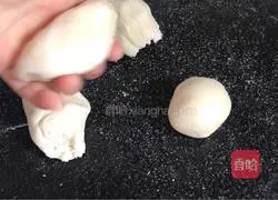 Like the illustration of how to make piggy steamed buns 6