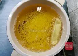 Illustration of how to make crispy fried dough sticks 15