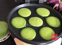 Illustration of how to make cucumber pancakes 6