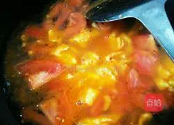 Illustration of how to make tomato and egg noodles 9