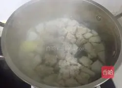 Illustration of how to make radish meatball soup 11