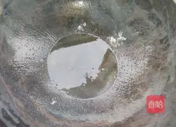 Illustration of how to make crucian carp tofu soup 5