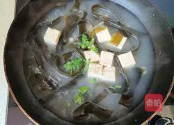 Illustration of how to make kelp and tofu soup 7