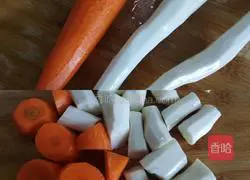 Illustration of how to make yam, carrot and pork ribs soup 4