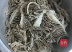 Illustration of how to cook belly with water 1