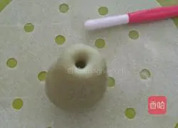 Illustration of how to make avocado steamed buns 10