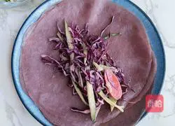 Illustration of how to make vegetable rolls 5