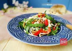 Illustration of how to make shredded chicken and bitter chrysanthemum in fat-reducing salad salad 8