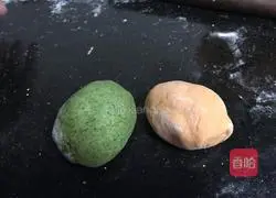 Illustration of how to make rose steamed buns 1
