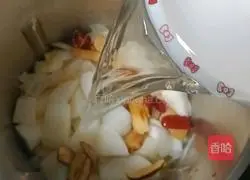 Illustration of how to make Tremella and Snow Pear Double Rice Paste 7