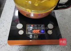 Recipe for Angelica, Red Dates and Wolfberry Soup 8