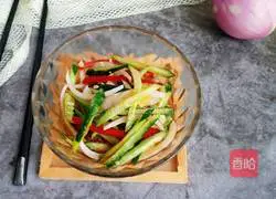 Illustration of how to make onions and cucumbers 7