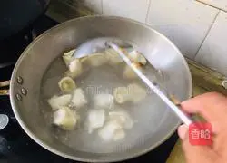 Illustration of how to make family wonton noodles 3