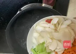 Illustration of how to make coconut milk, gordon and fragrant taro pot 3