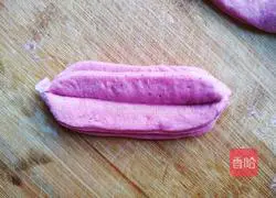Illustration of how to make dragon fruit fried dough sticks 9