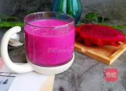 Illustration of how to make dragon fruit milkshake 7
