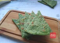 Illustration of how to make spinach pancakes 1