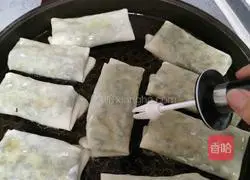 Illustration of how to make spring cake and leek box 19