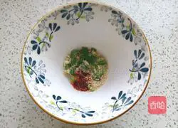 Illustration of how to make hot and sour noodle soup 6