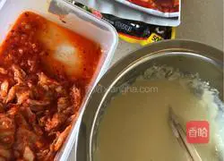 Illustration of how to make kimchi pancakes 2