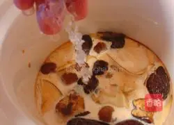 Illustration of how to make fish maw and snow swallow stewed with sea coconut coconut 7