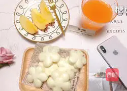 Illustration of how to make milk-flavored steamed buns 18