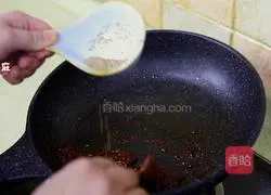 Illustration of Korean sober version of spicy cabbage cold noodles 11