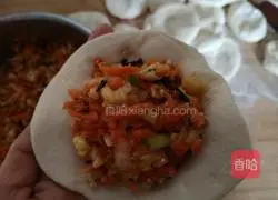 Illustration of how to make carotene stuffed buns 17