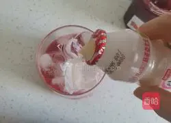 Strawberry Yakult Recipe Illustration 5