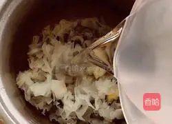 Illustration of how to make Purple Potato, Red Date and Tremella Soup 6