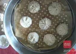 Illustration of how to make beans and meat buns 10