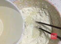 Illustration of how to make hand-shredded cakes 4