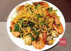 Seafood braised noodles illustration 13