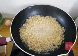  Illustration of how to make fried noodles 1