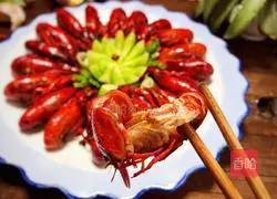 Illustration of how to make stir-fried crayfish 15