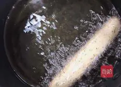 Illustration of how to make fennel fried dough sticks 13