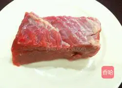 Illustration of how to make beef stir-fried with green onions 1