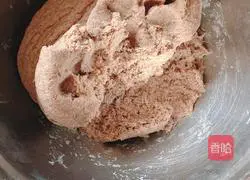 Illustration of how to make black whole wheat steamed buns 6