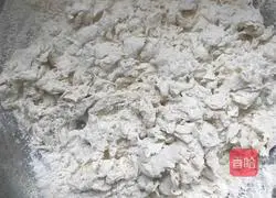 Illustration of how to make crumbly Thousand Layer Cake 4