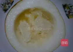 Illustration of how to make steamed pear cup with rock sugar and white fungus 6