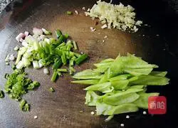 Illustration of home-cooked braised eggplant 3