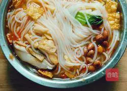 Illustration of how to make snail noodles and noodles 13