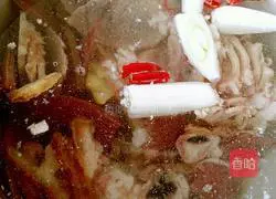 Illustration of how to make mutton soup 3