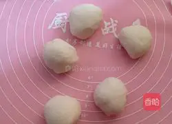 Illustration of how to make bird steamed buns 3