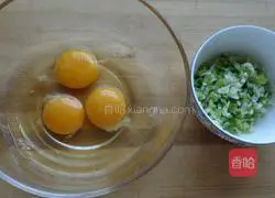 Illustration of how to make chive egg pancake 2