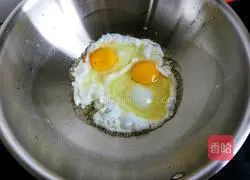 Illustration of how to make homemade breakfast noodles 3