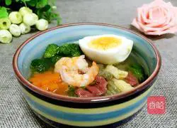 Illustration of how to make bone soup shrimp cat ear noodles 12