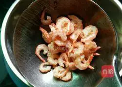 Illustration of how to make mushroom and shrimp noodles 5