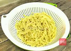 Illustration of Sichuan style cold noodles 10